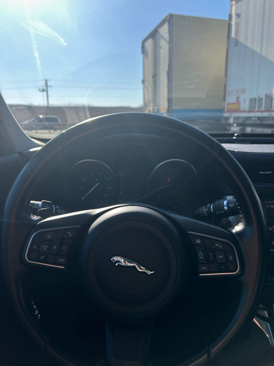 Jaguar XF foto 4