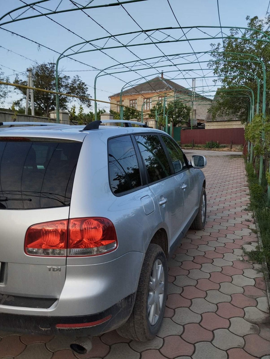 Volkswagen Touareg foto 3