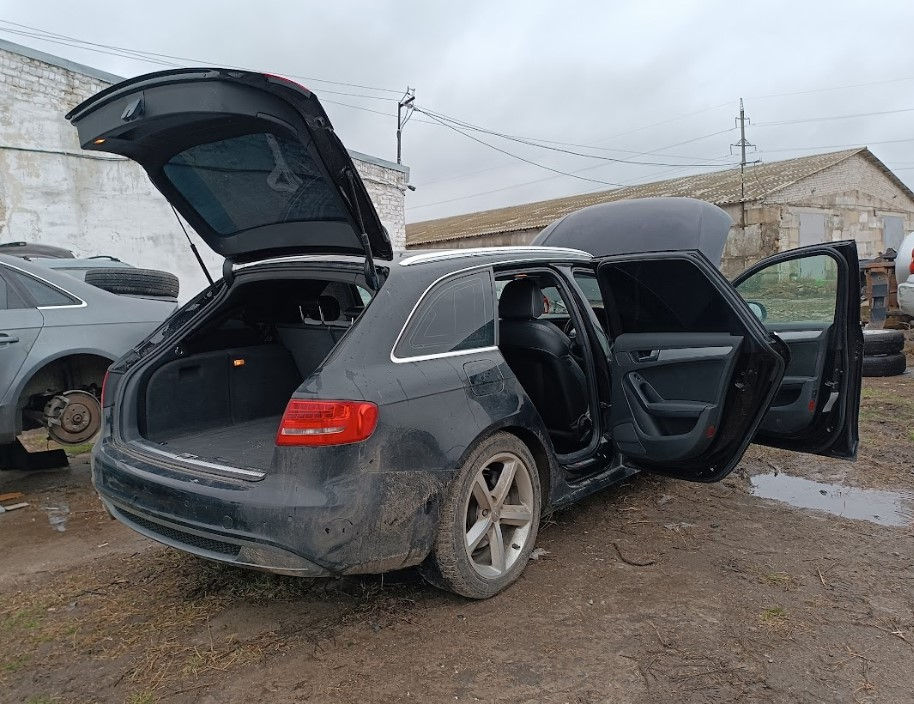 Разборка Audi A4 (B8). Одесса (мотор, коробка, дверь, капот, крыло, четверть) фото 5