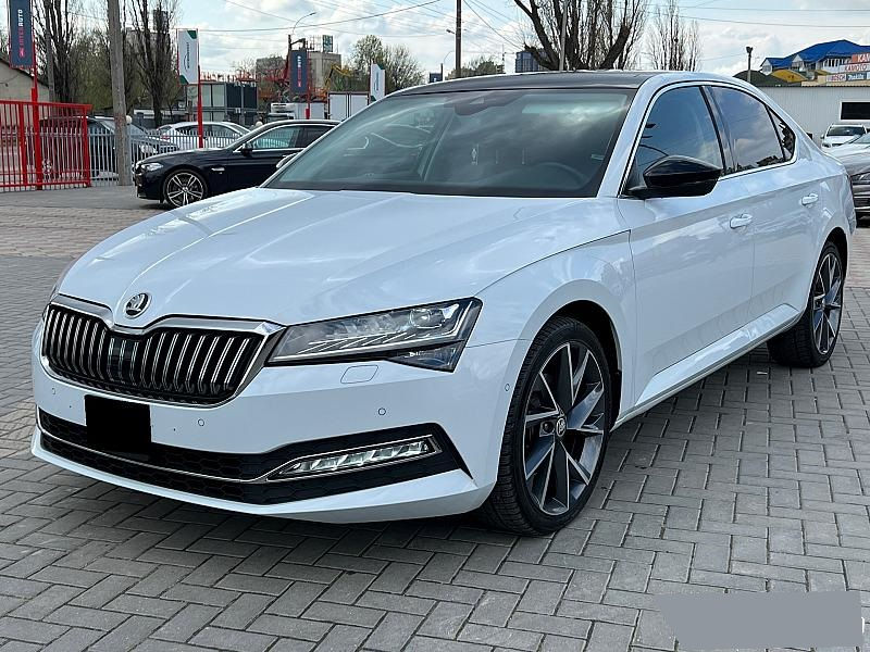 Skoda Superb foto 0