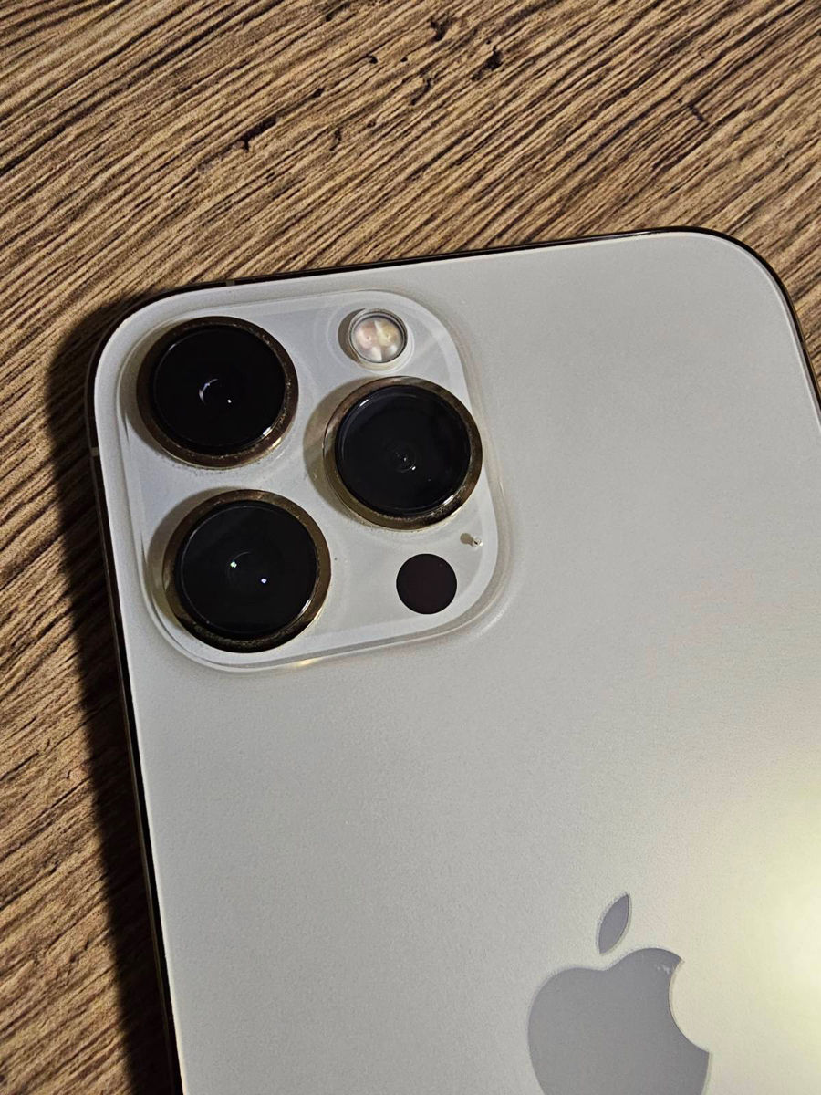 Vand Iphone 13 Pro Max gold foto 2