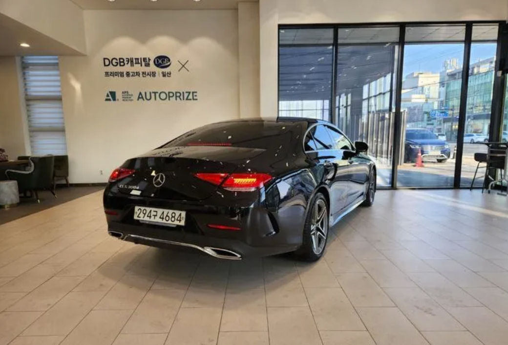 Mercedes CLS-Class foto 1