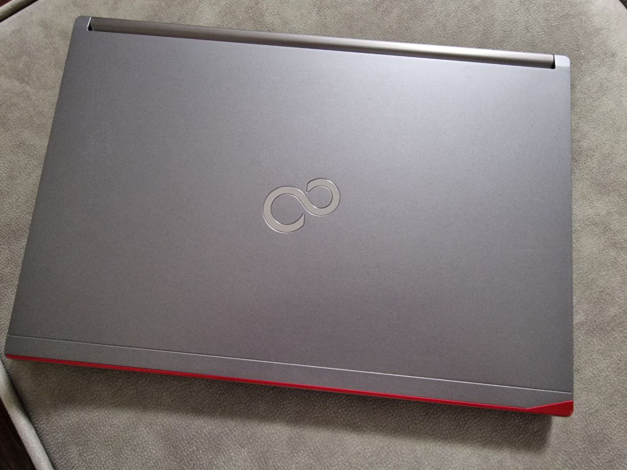 Laptop ieftin Fujitsu Lifebook E746 14" i5-6300/12Gb DDR4/SSD 250gb foto 4