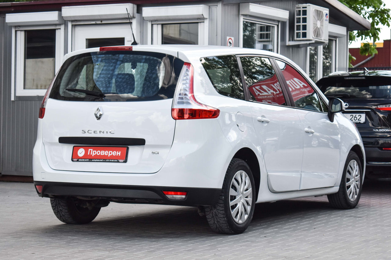 Renault Grand Scenic foto 2