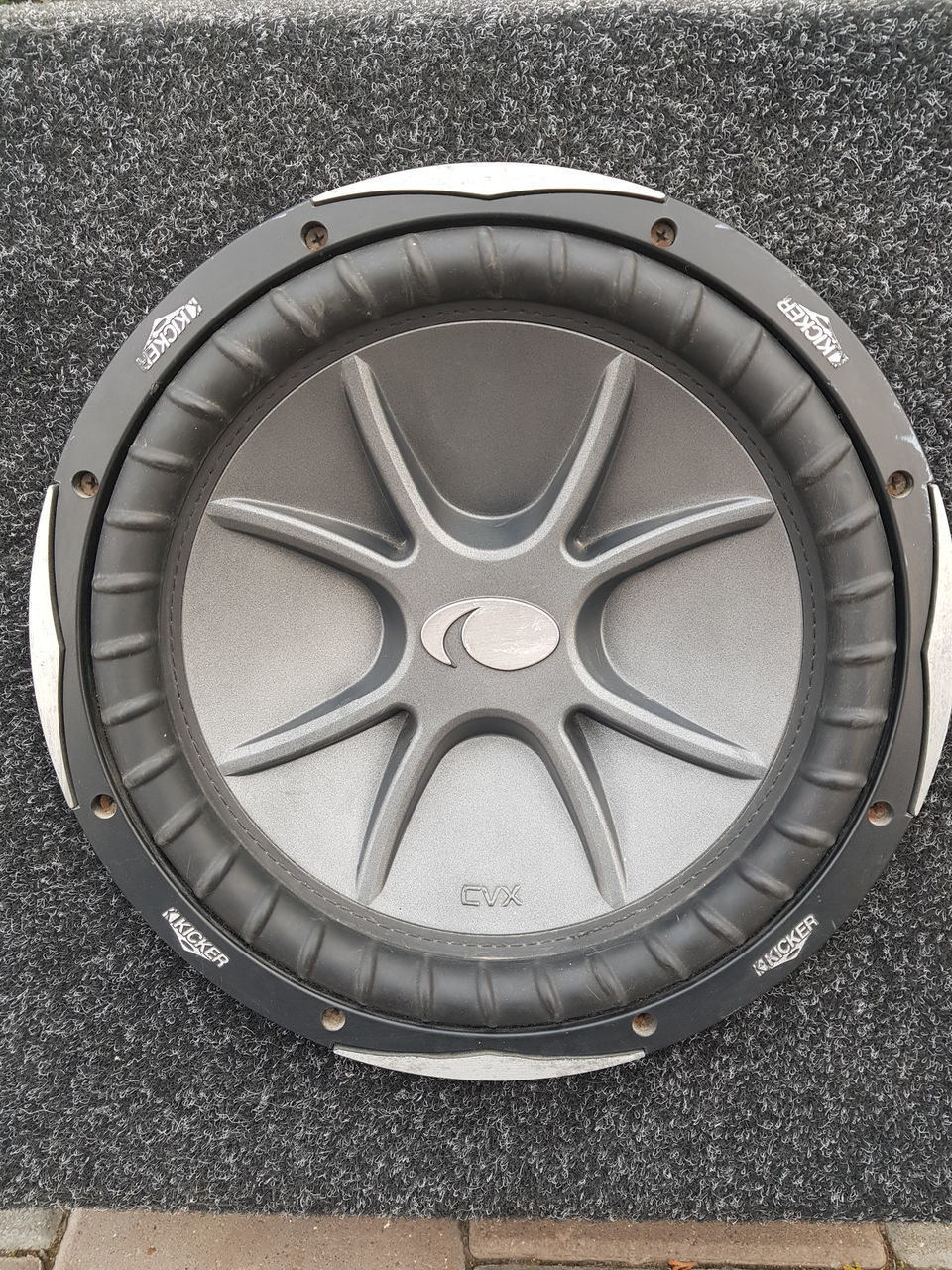 Kicker CVX 12