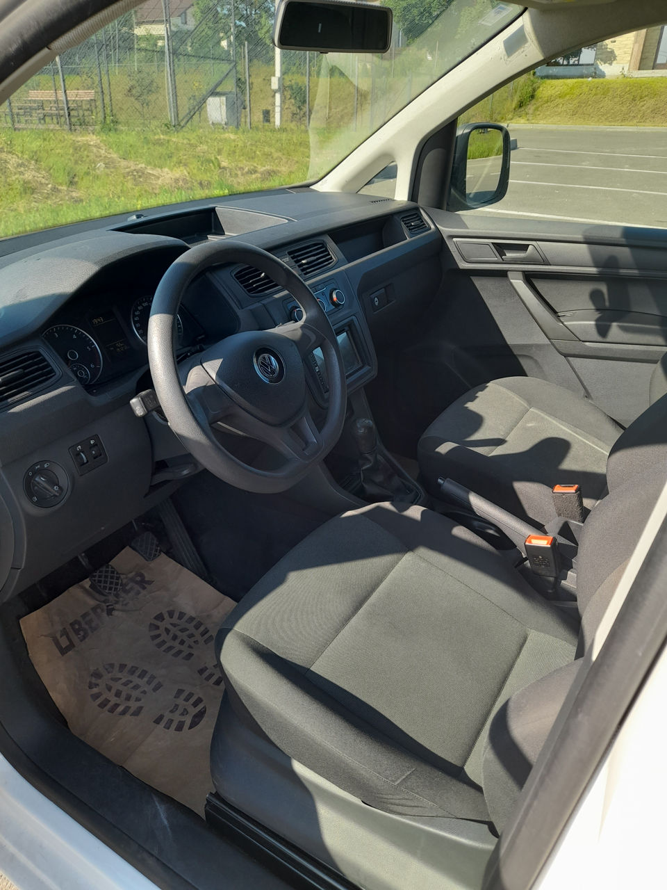 Volkswagen Caddy фото 6