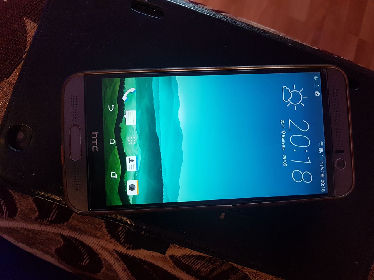 Продам HTC One M9 Plus !!