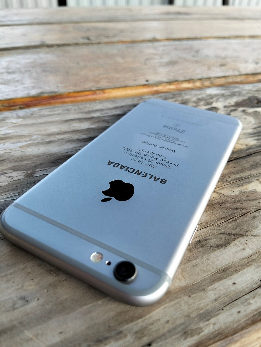 Apple iPhone 6s Balenciaga  foto 1