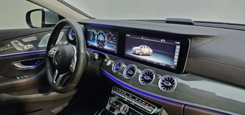 Mercedes CLS Class foto 13
