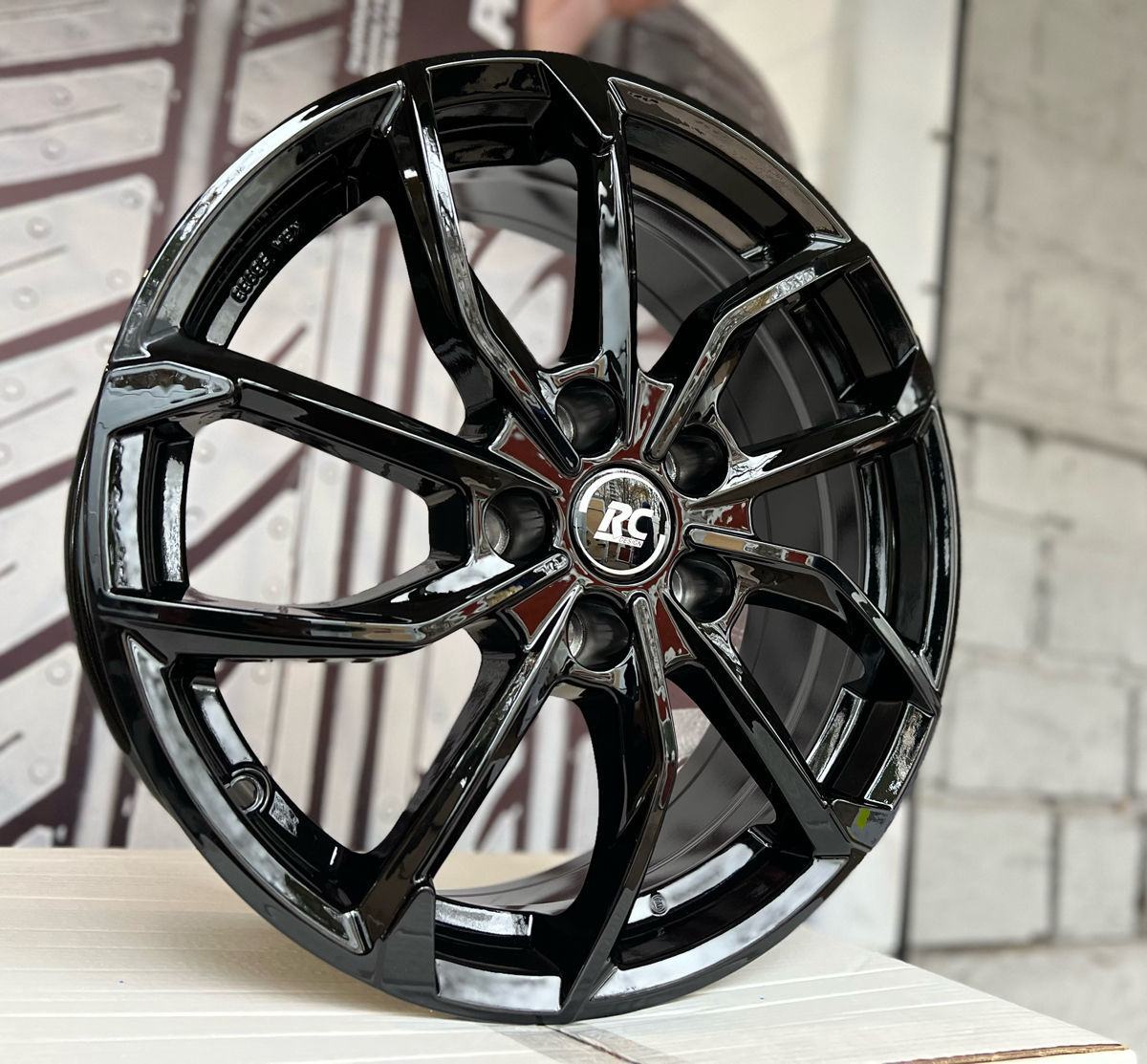 5x114.3 R17 Brock Rc34 для Toyota Yaris Cross foto 2