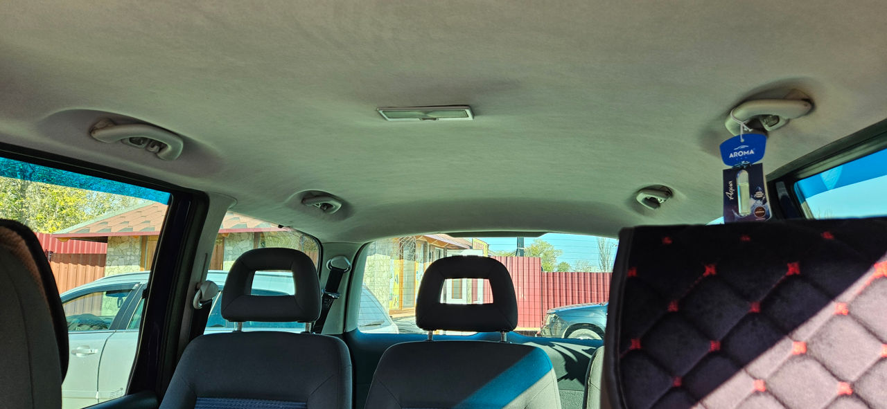 Volkswagen Sharan foto 7