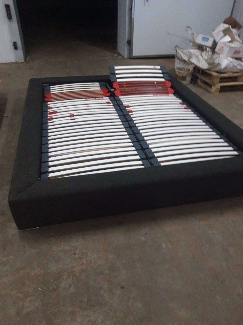 Кровать с Германии, 170 евро.