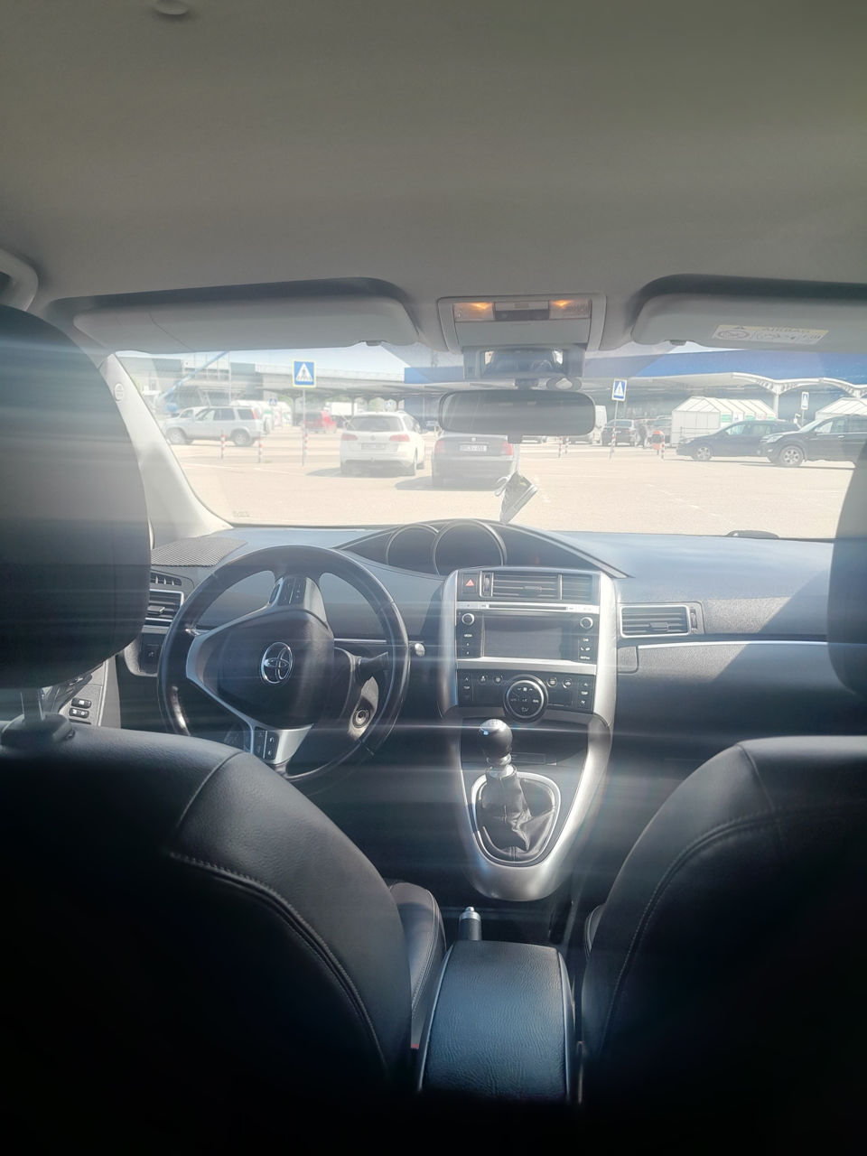 Toyota Verso foto 2
