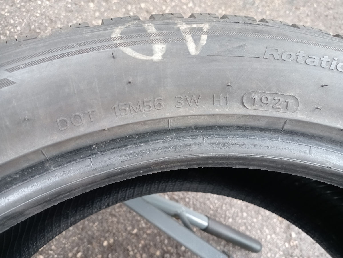 255 45 R19 Hankook iarna  foto 6