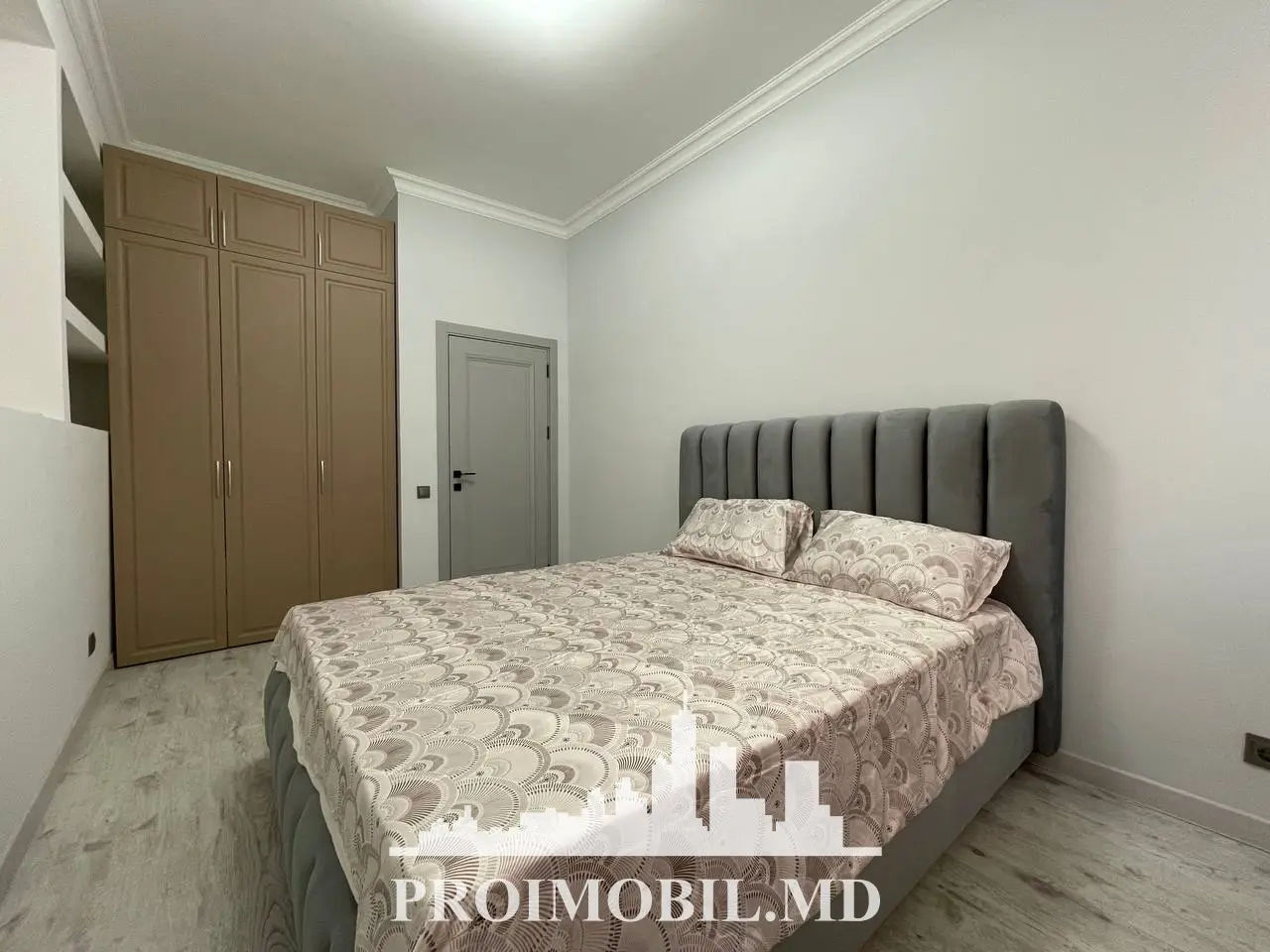 Apartament cu 3 camere, 92 m², Centru, Chișinău foto 3