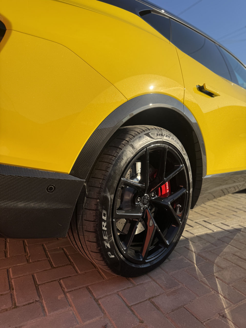 Lotus Eletre фото 9