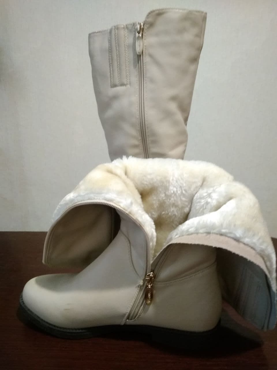Кожаные сапоги женские
