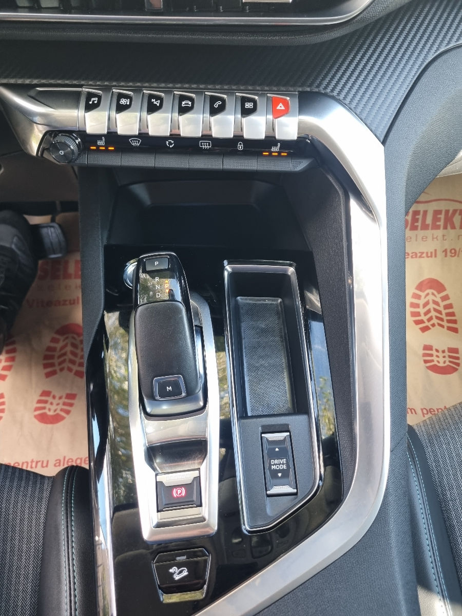 Peugeot \s3008 2021 photo 15