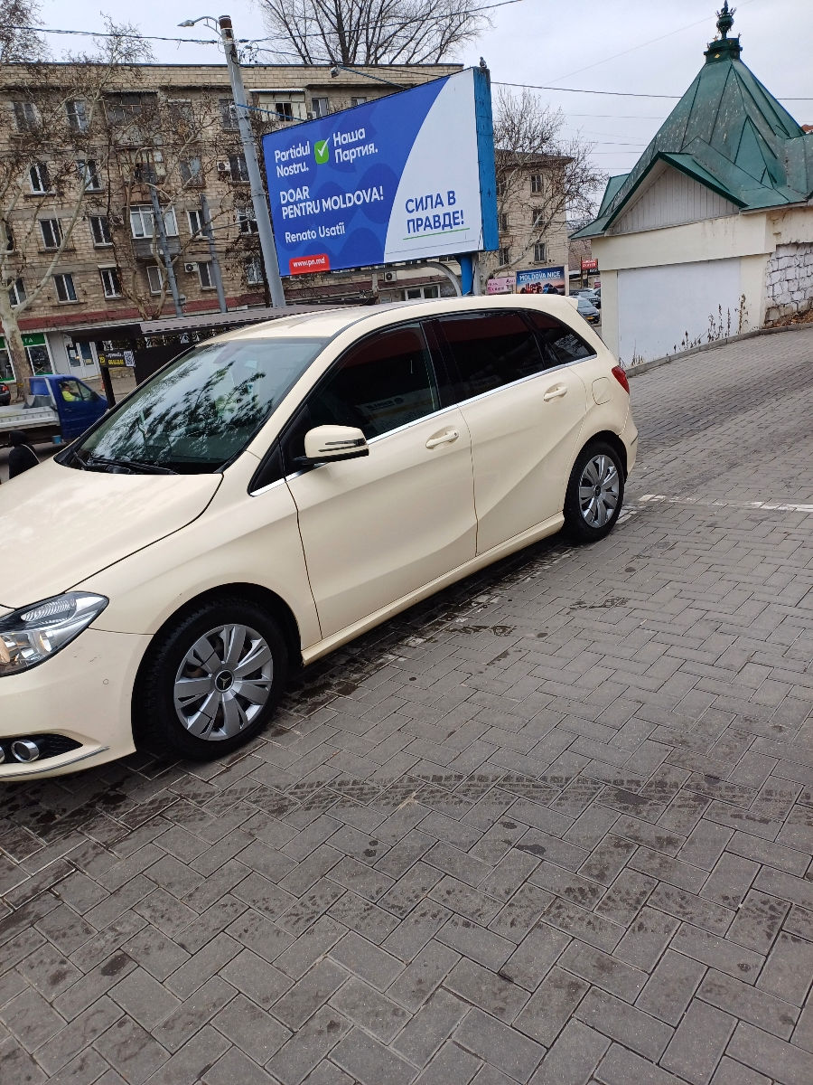 Mercedes B-Class фото 2