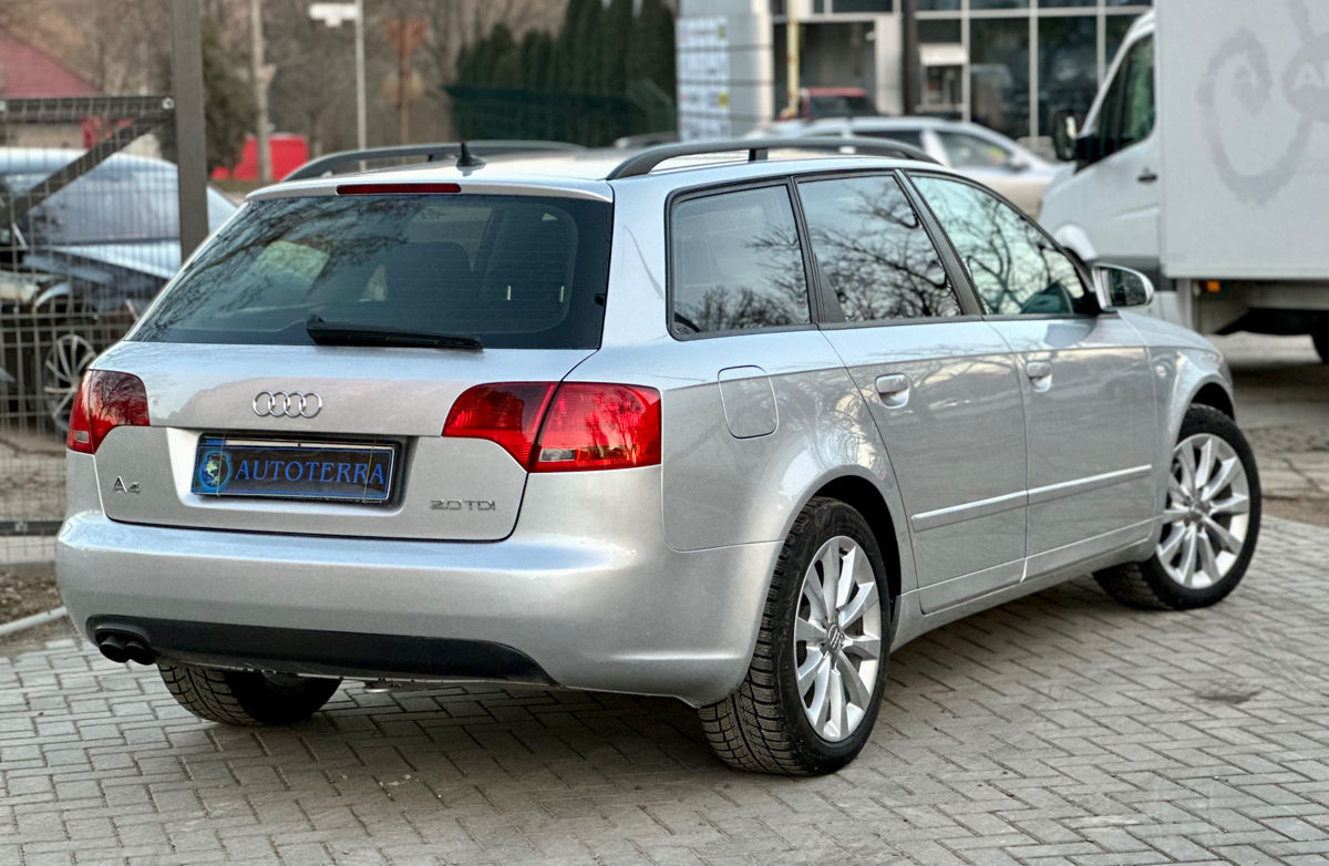 Audi A4 foto 6