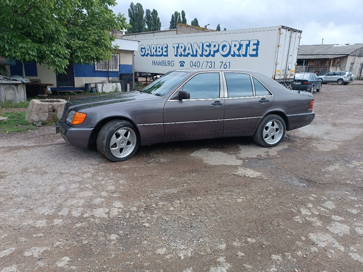 388000 Mercedes S-Class an. 1991 cu rulaj 388000 km, Gaz / Benzină (propan ...