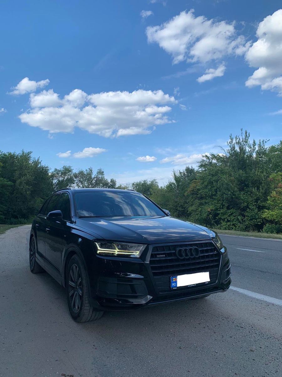 Audi Q7 foto 0