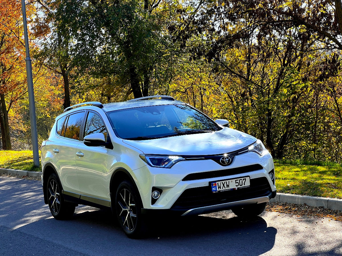 Toyota Rav 4 foto 0