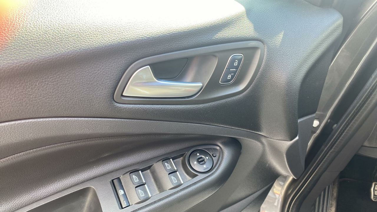 Ford Kuga фото 7