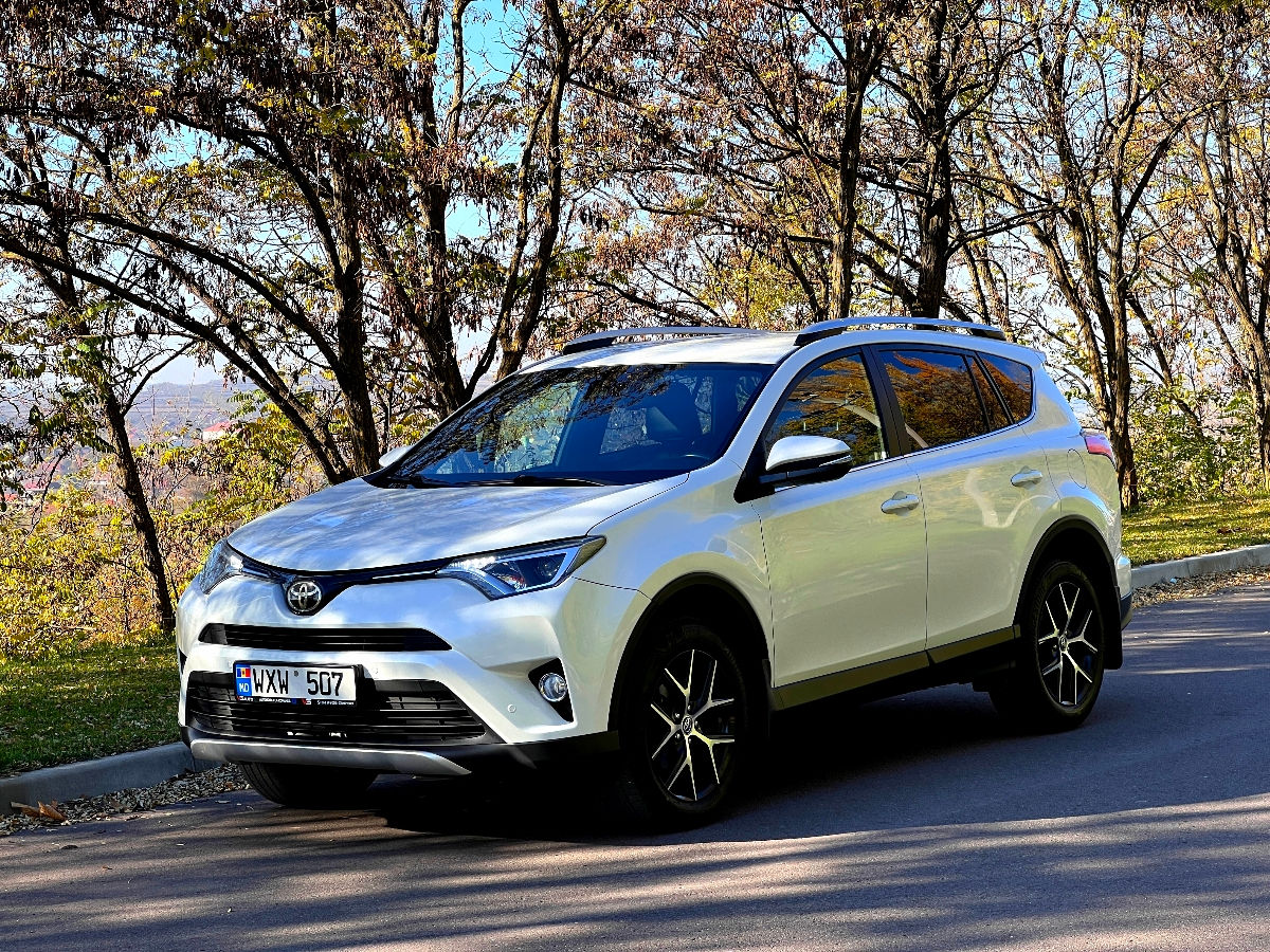 Toyota Rav 4 foto 4