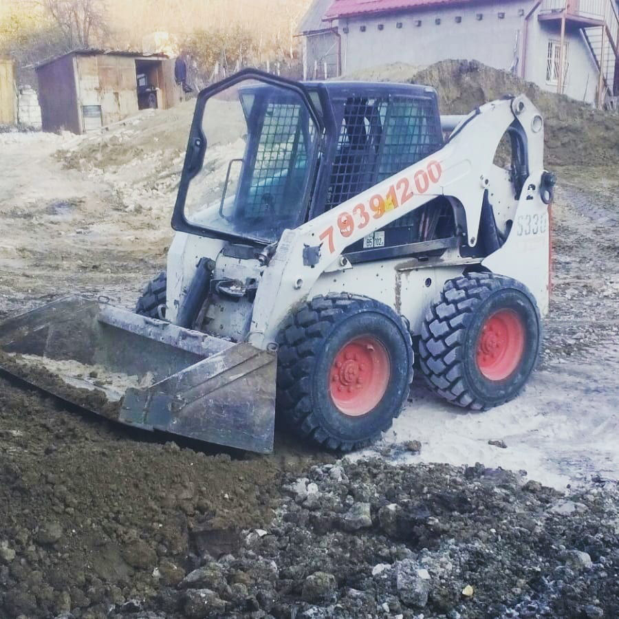 Ямобур на базе бобкэта шнеки на 200 . 300. 350. 450 диаметр ,бурит на глубину 3 метра фото 2