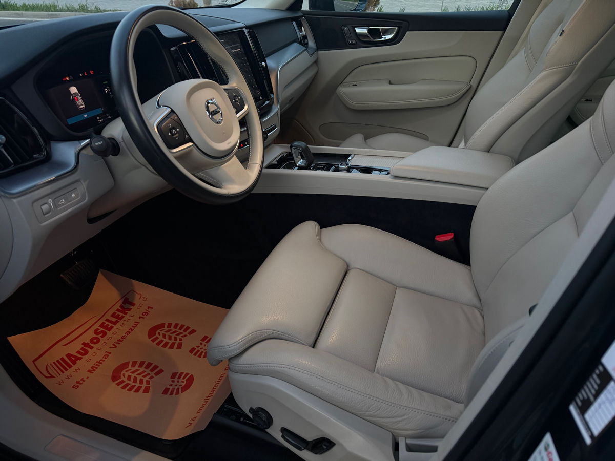 Volvo XC60 2021 photo 8