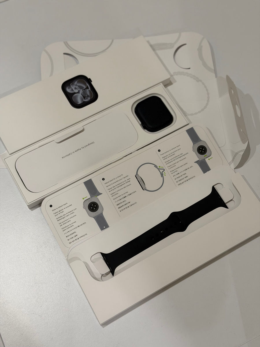 AppleWatch1146mmJetBlack