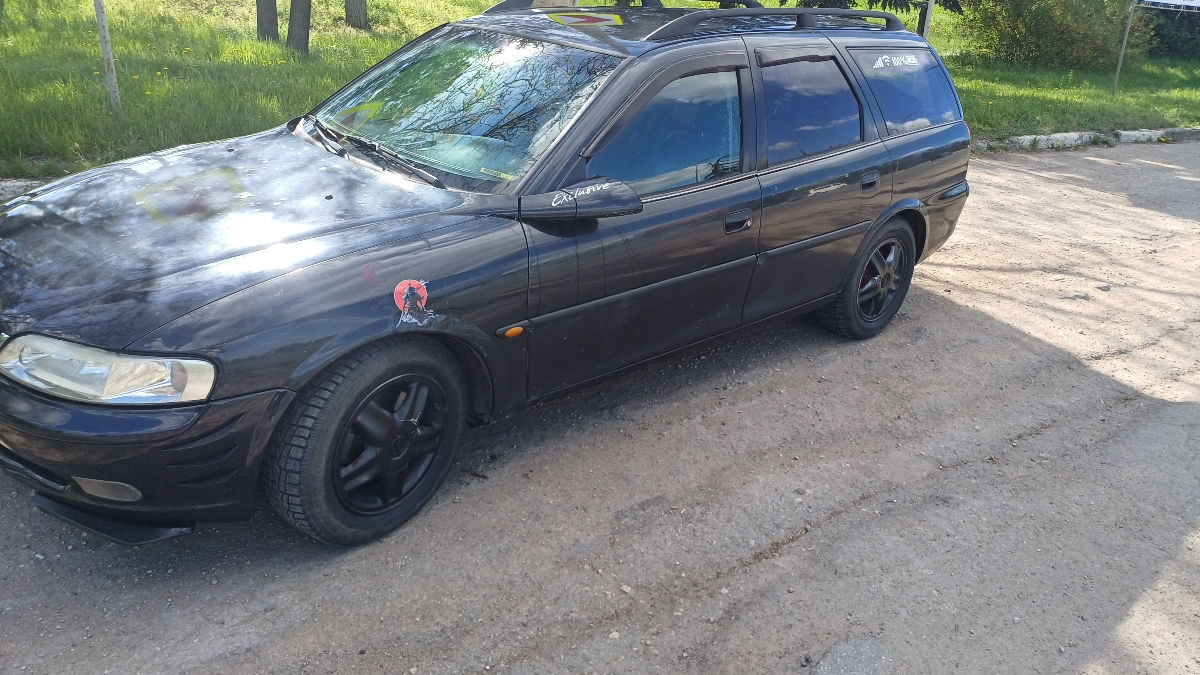 Opel Vectra фото 2