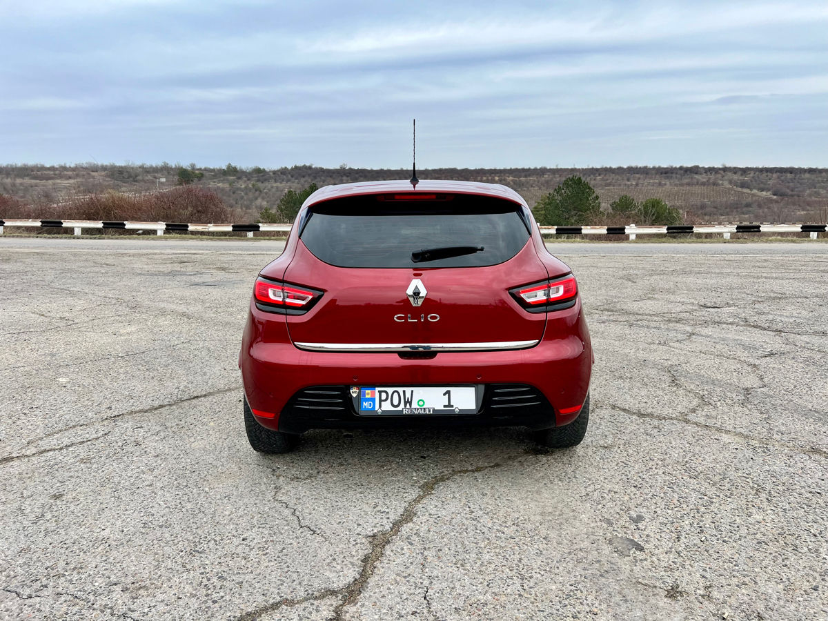 Renault Clio foto 1