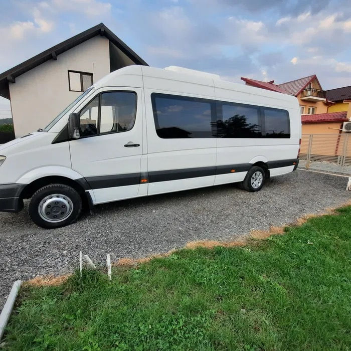 Transport Chisinau Iasi zilnic ! foto 0