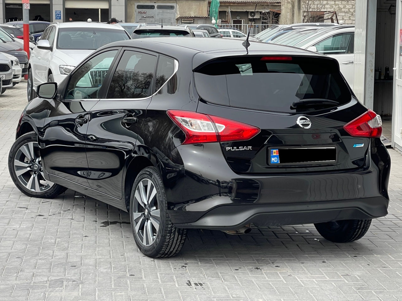 Nissan Pulsar foto 4
