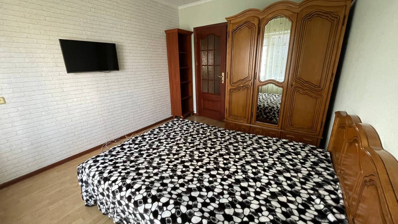 Apartament cu 2 camere, 62 m², Centru, Chișinău foto 0