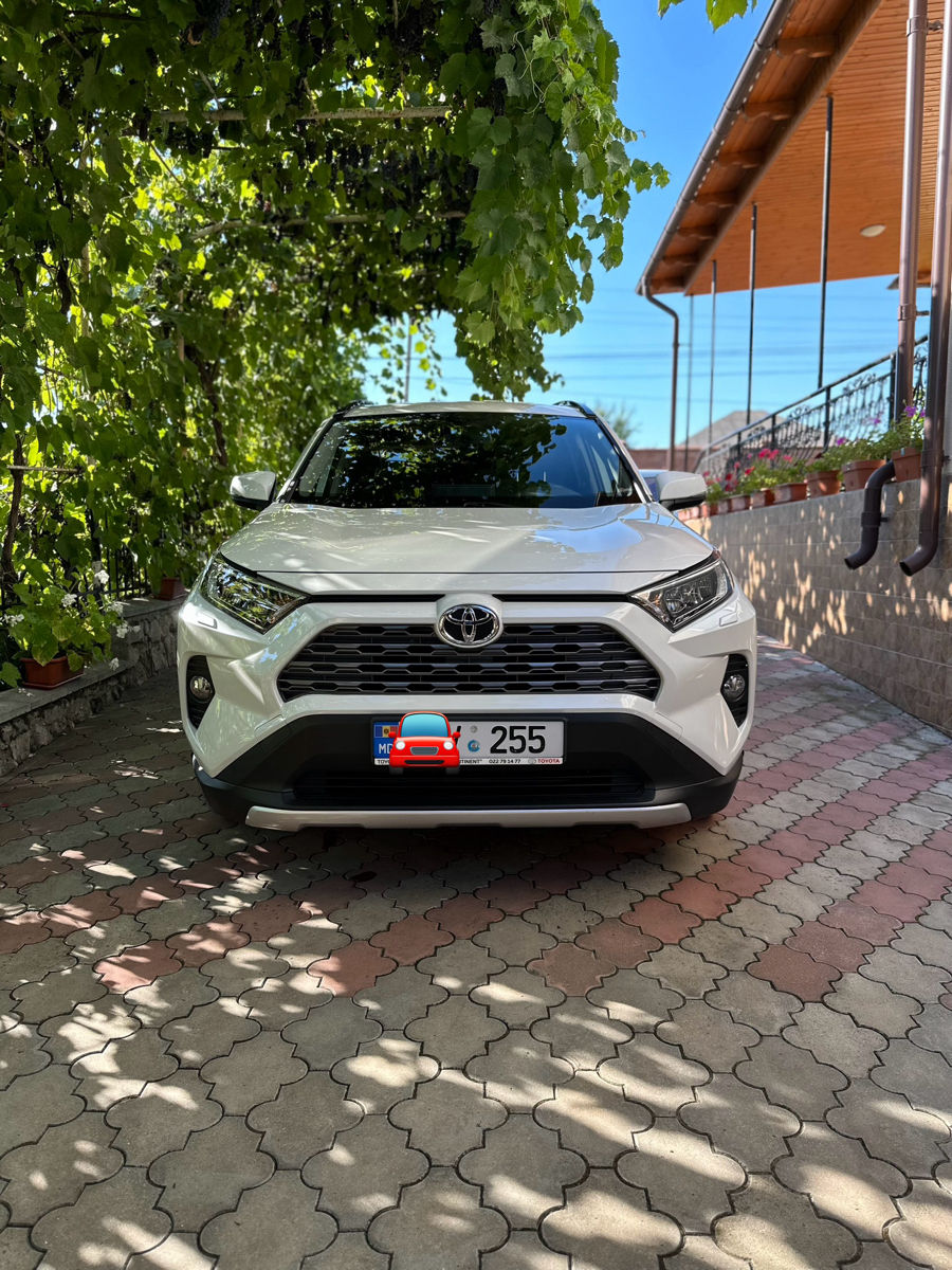 Toyota Rav 4 foto 1