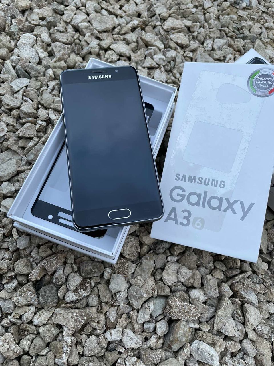 Samsung Galaxy A3 2016 Schwarz Media Markt Samsung Galaxy A3 2016 Black Nou