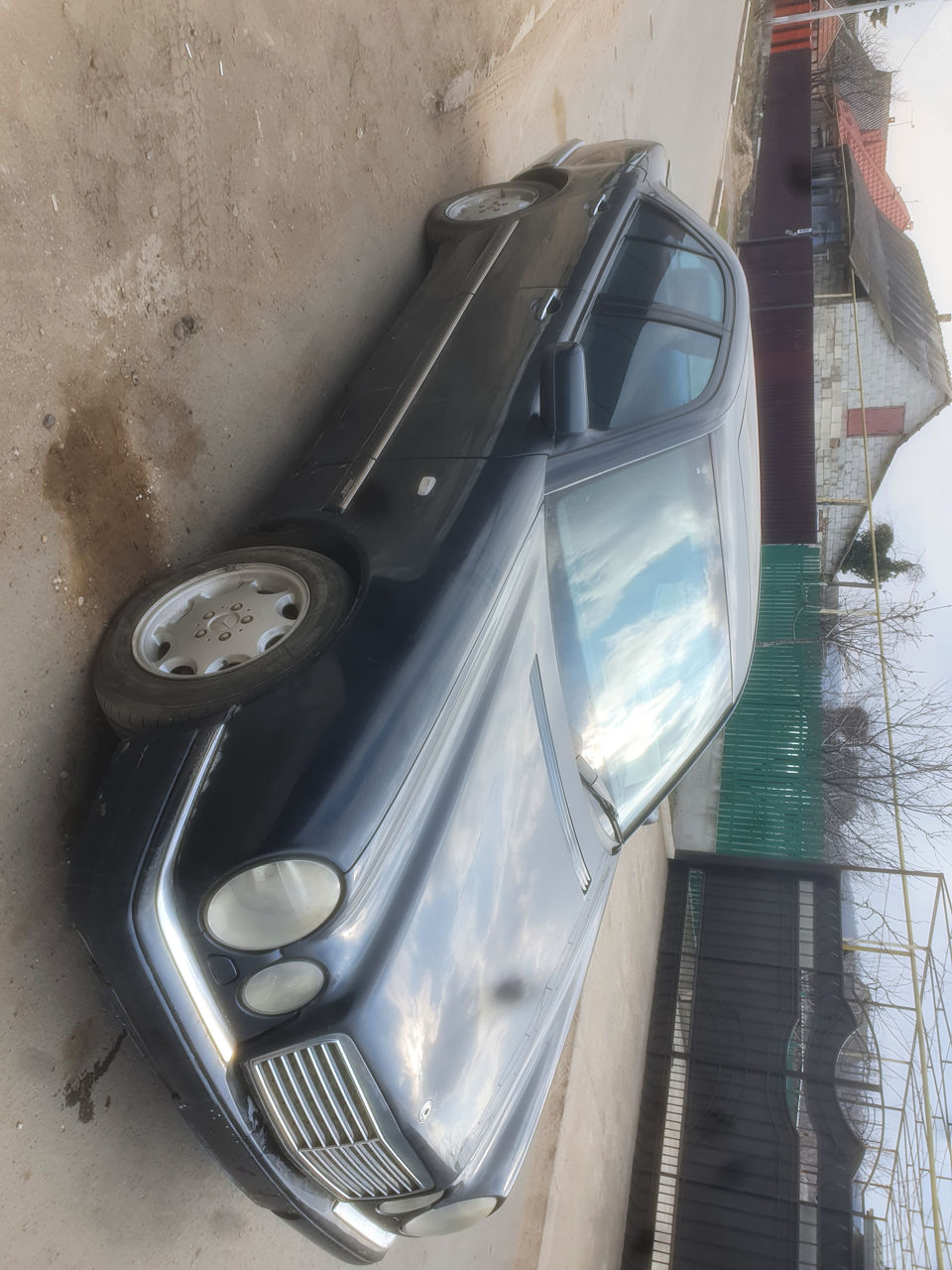 Piese Mercedes-Benz CLK 320. E 210 . W 124 . W 202 .S 220 .W 190 foto 7