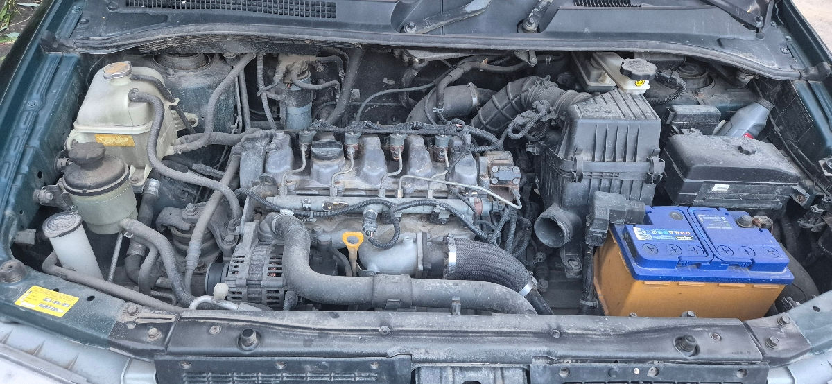 Hyundai Trajet фото 6
