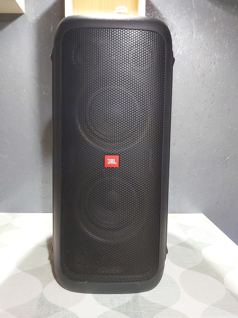 jbl boombox darwin