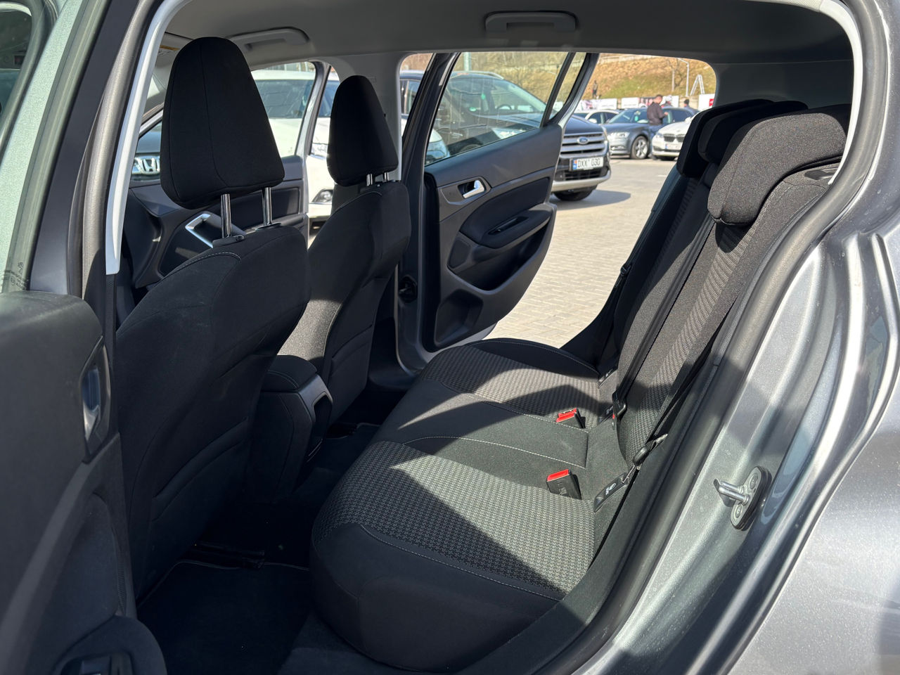 Peugeot 308 foto 14