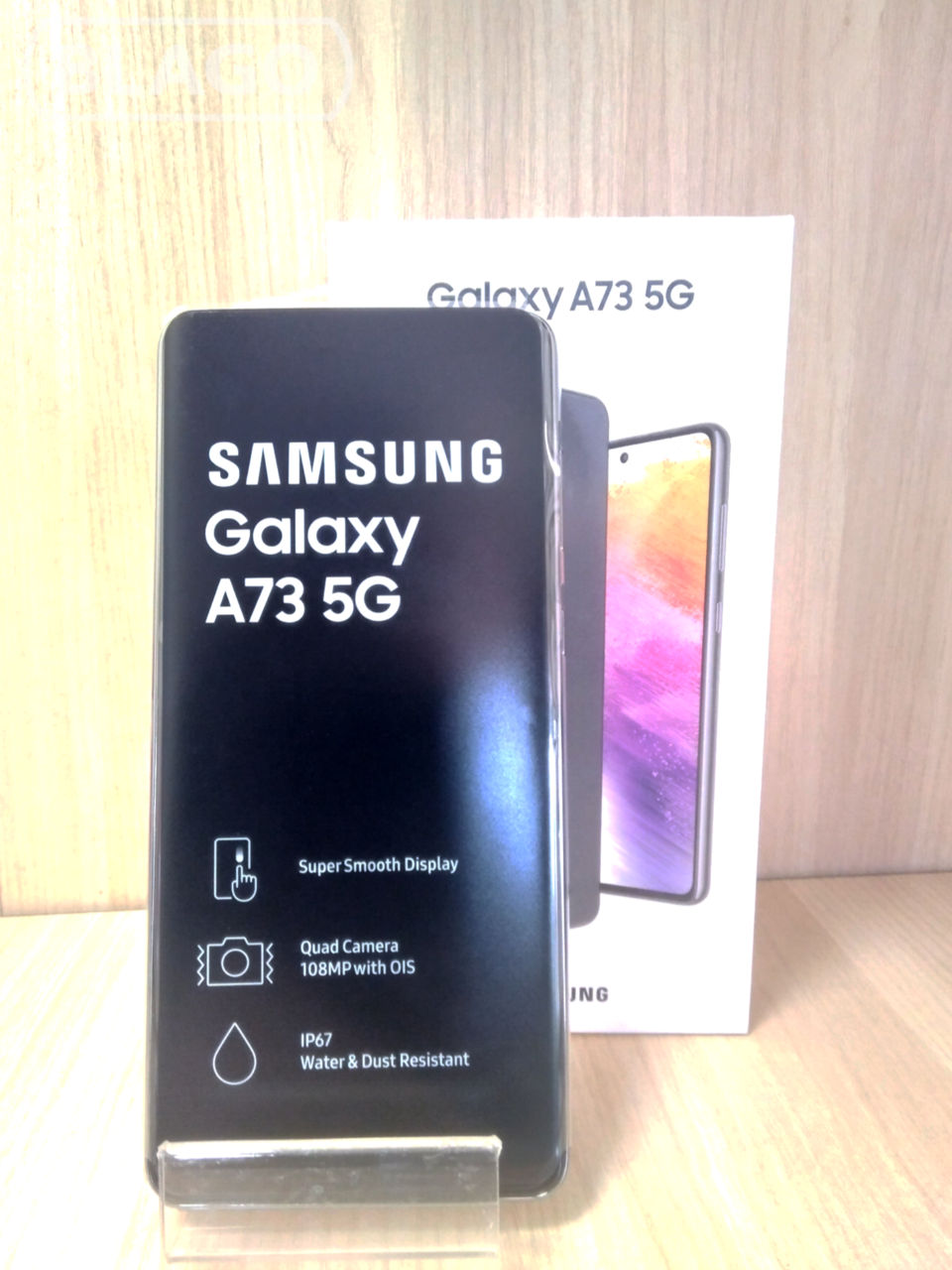 Samsung Galaxy A73 8/256 Gb. Pret 9250 lei.