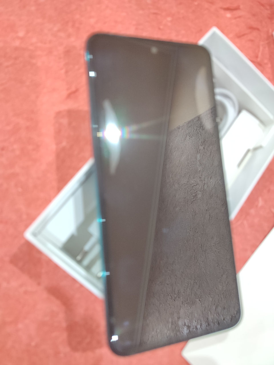 Продам телефон