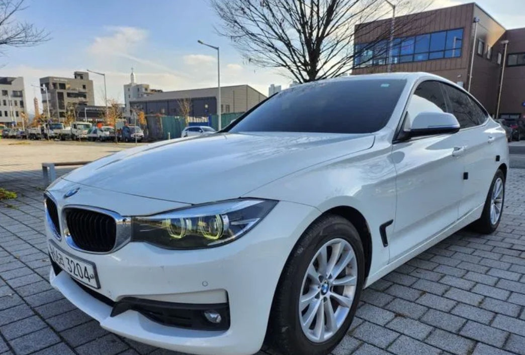 BMW 3 GT foto 0