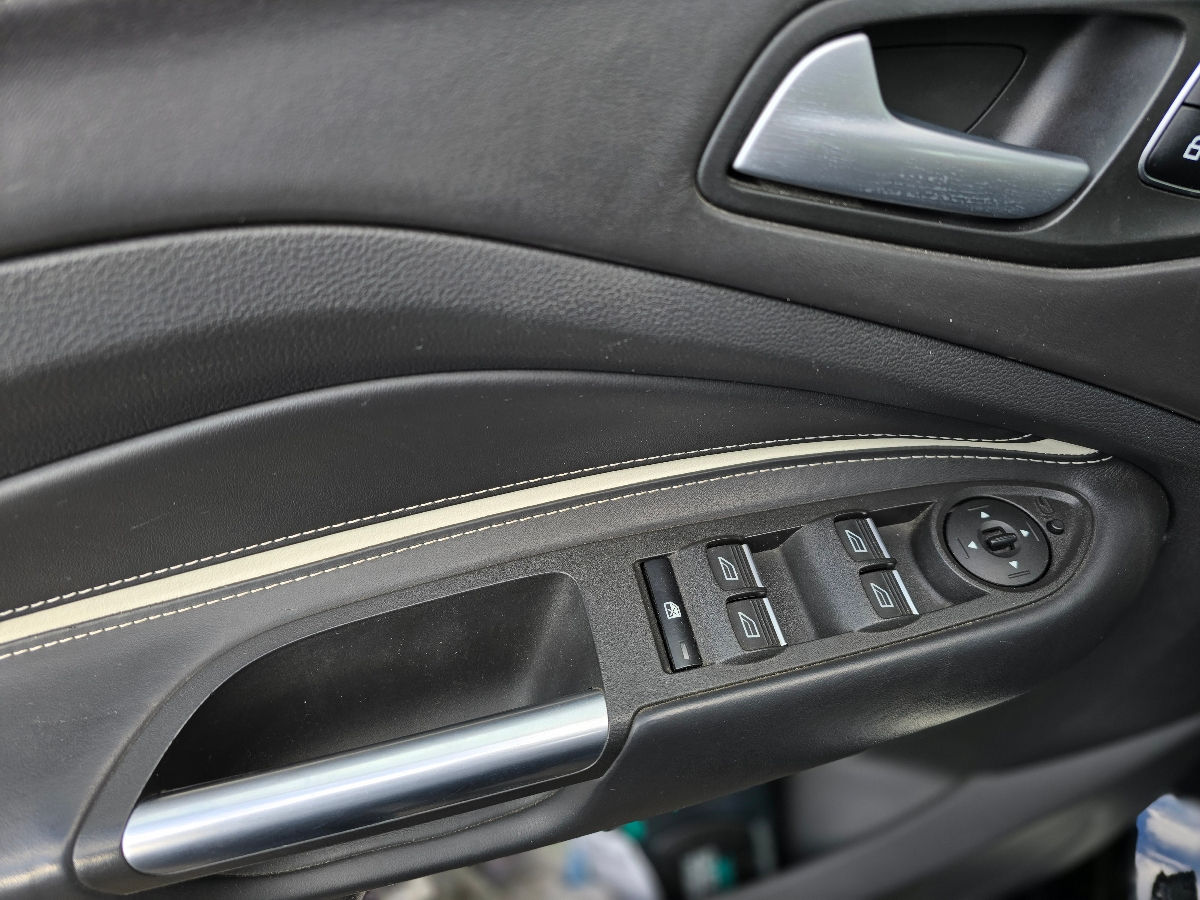 Ford Kuga foto 11