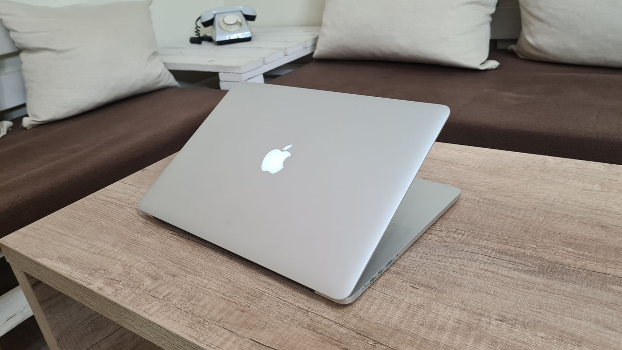 MacBook Pro 15 retina 2015 (i7 3.50Ghz, 16gb) Bateria noua foto 5