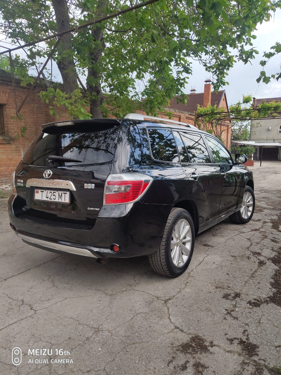 Toyota Highlander foto 2