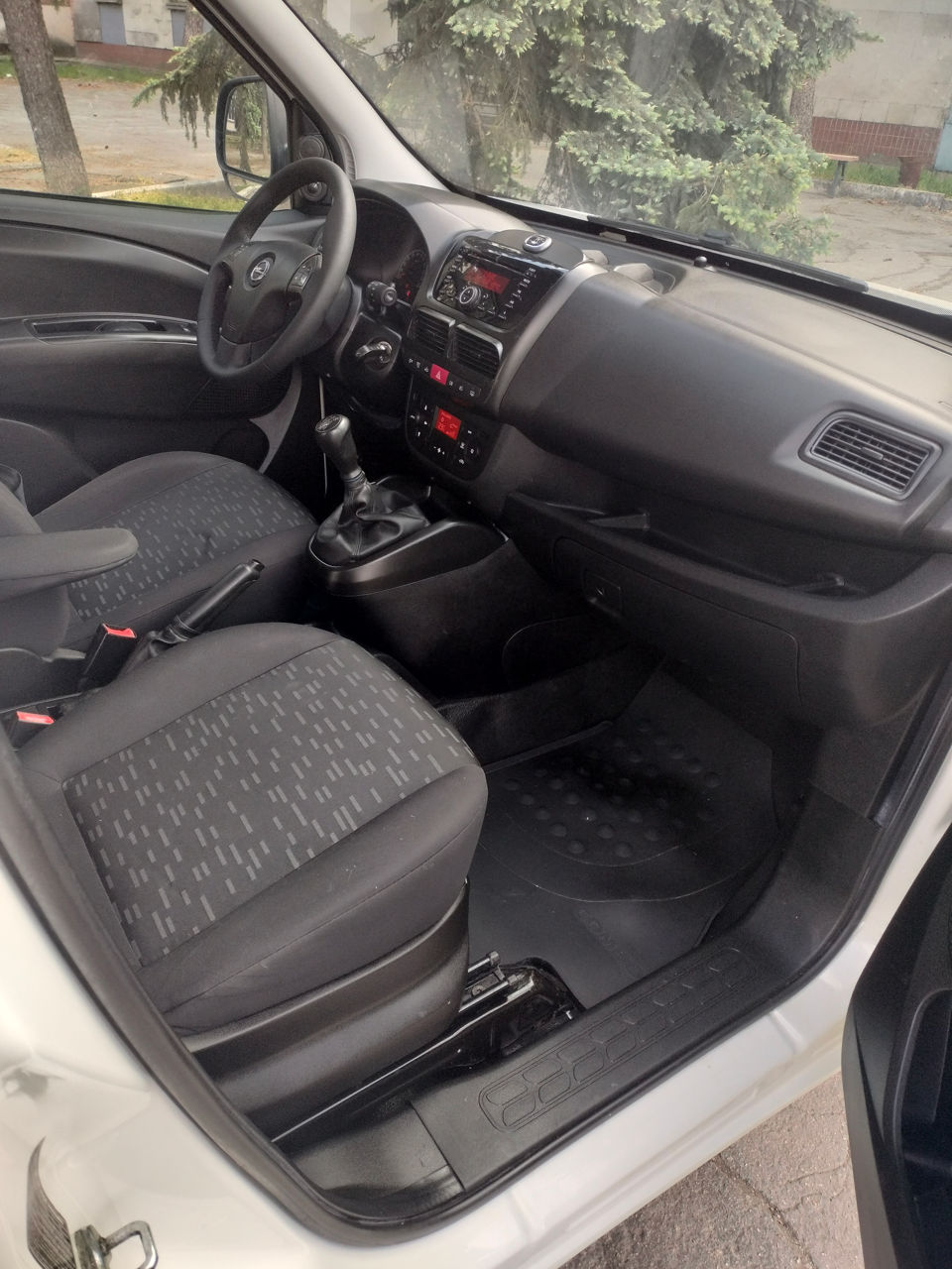 Opel Combo фото 7